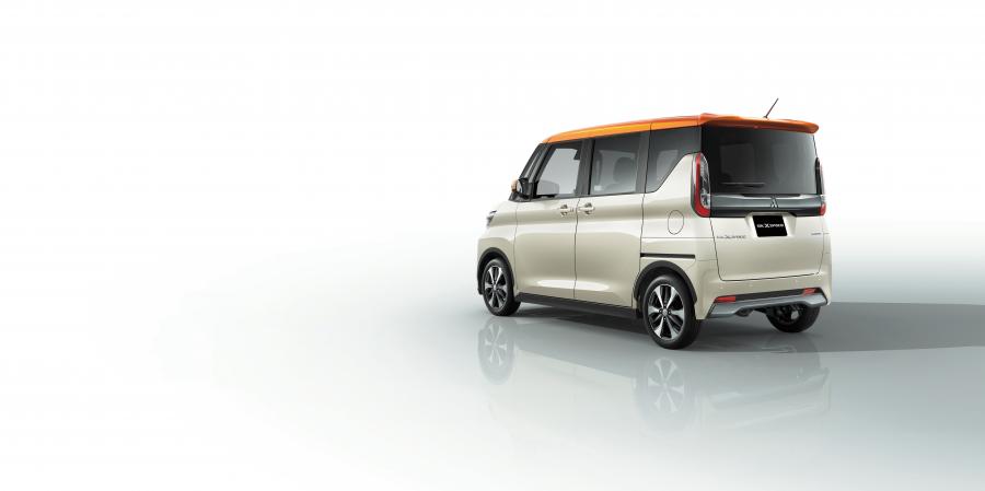  Mitsubishi eK X Space 2020 года  (фото 32 из 40)